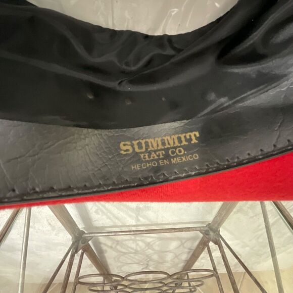 Summit Cowboy Co. Hat Women’s size 7 1/8 Western Wear Red